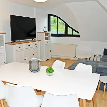 Am Hafen In Seedor * Sandort